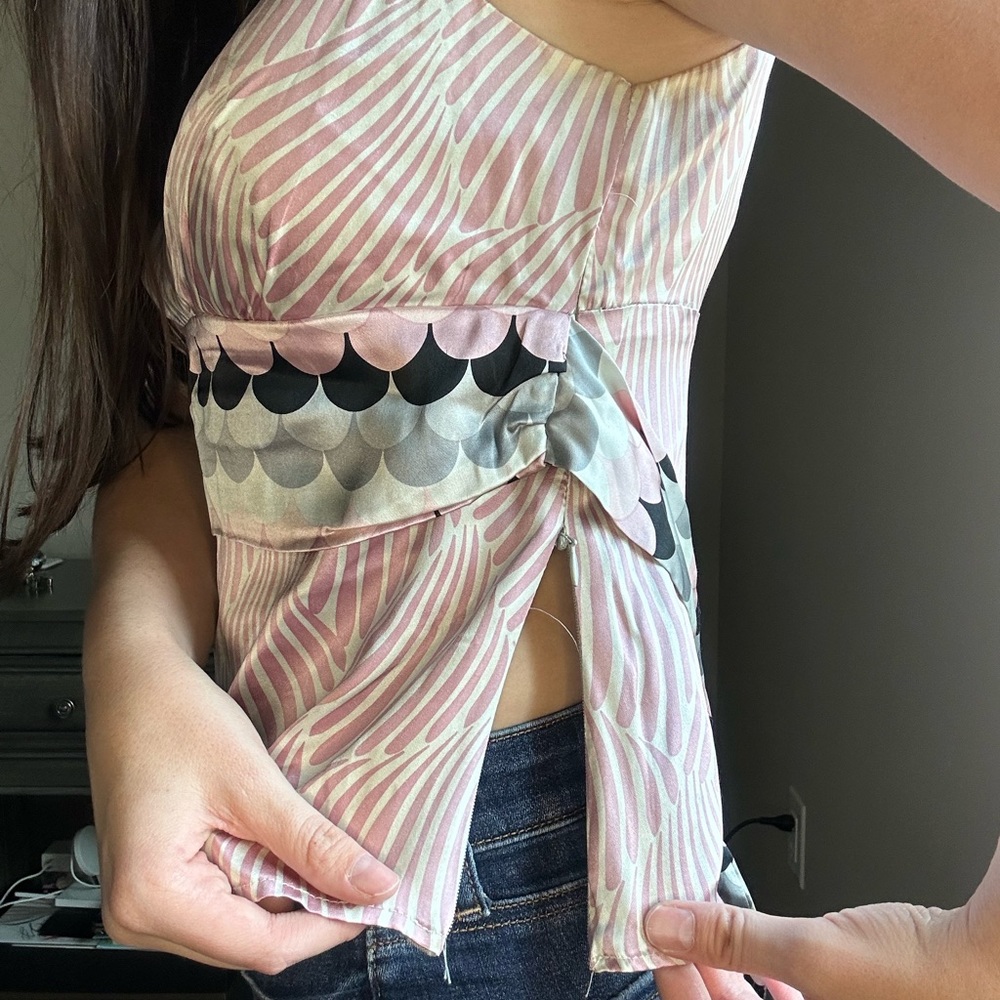 Alecia And Trixie Silk Blouse - image 4